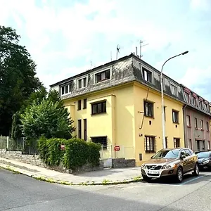 Hillside Apartahotel Praga
